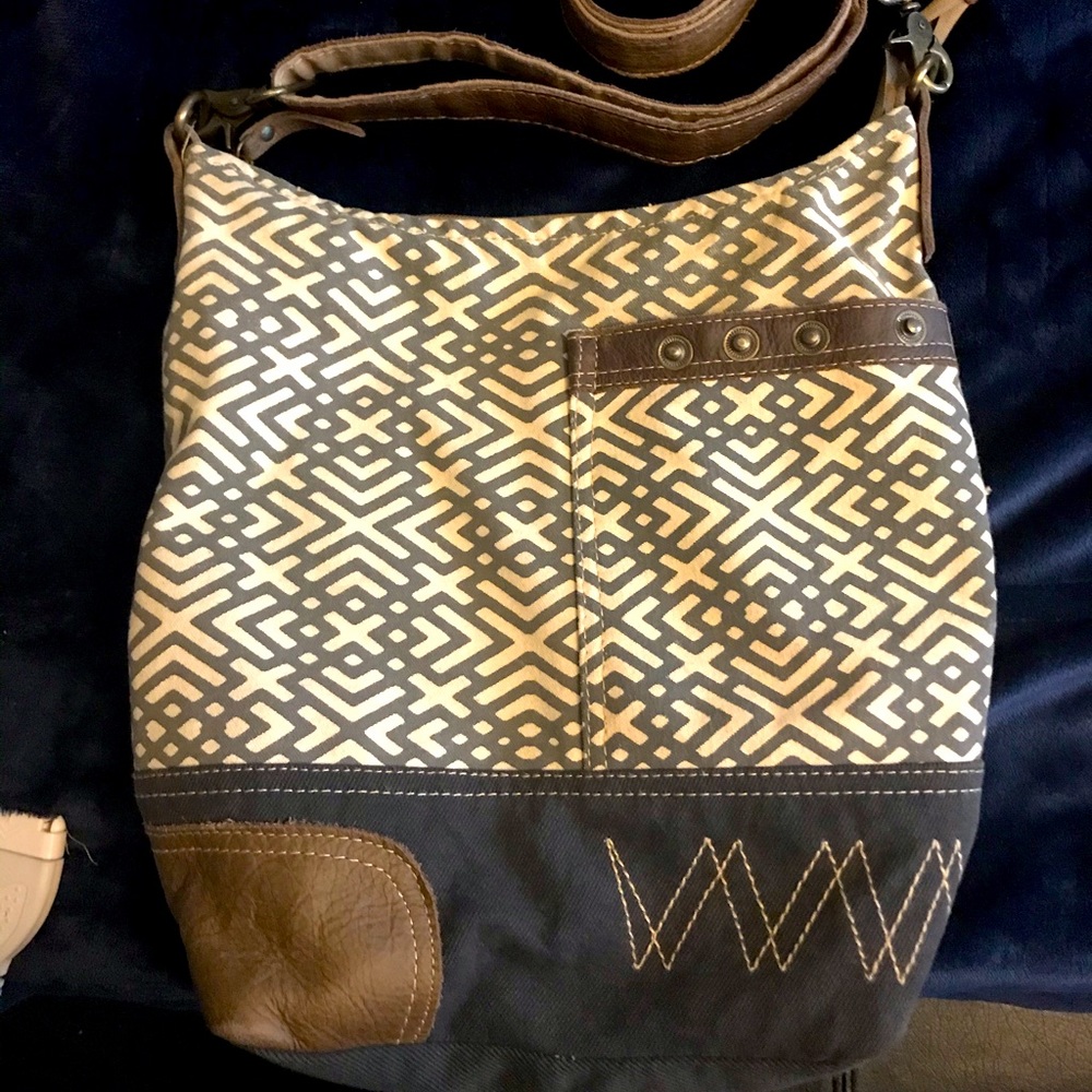 Myra shoulder bag